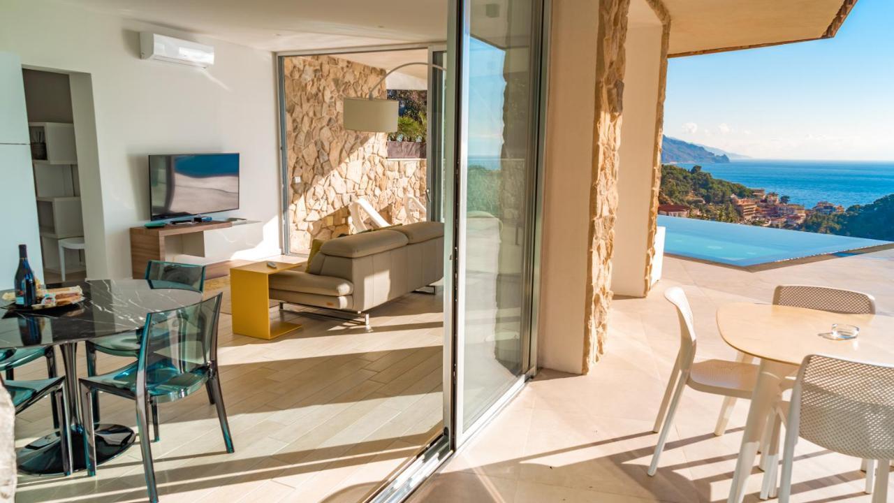 Aparthotel Isola Bella Infinity 2*